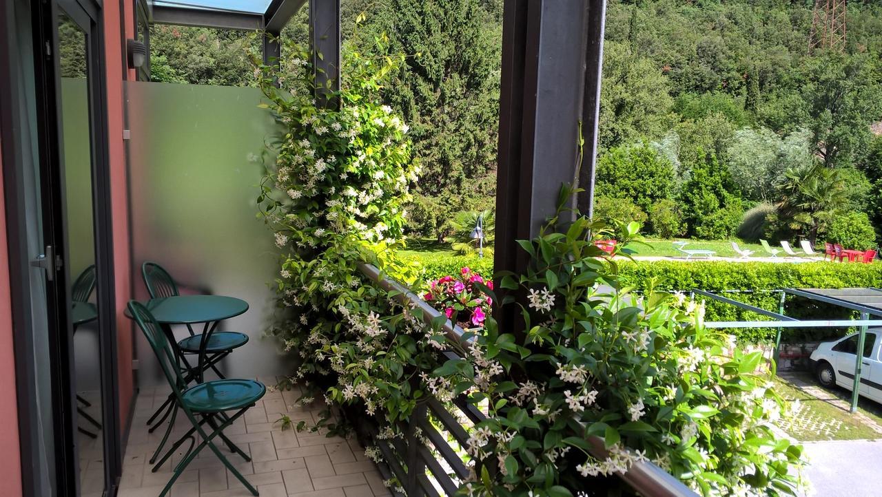 Hotel Due Laghi Padergnone Екстер'єр фото