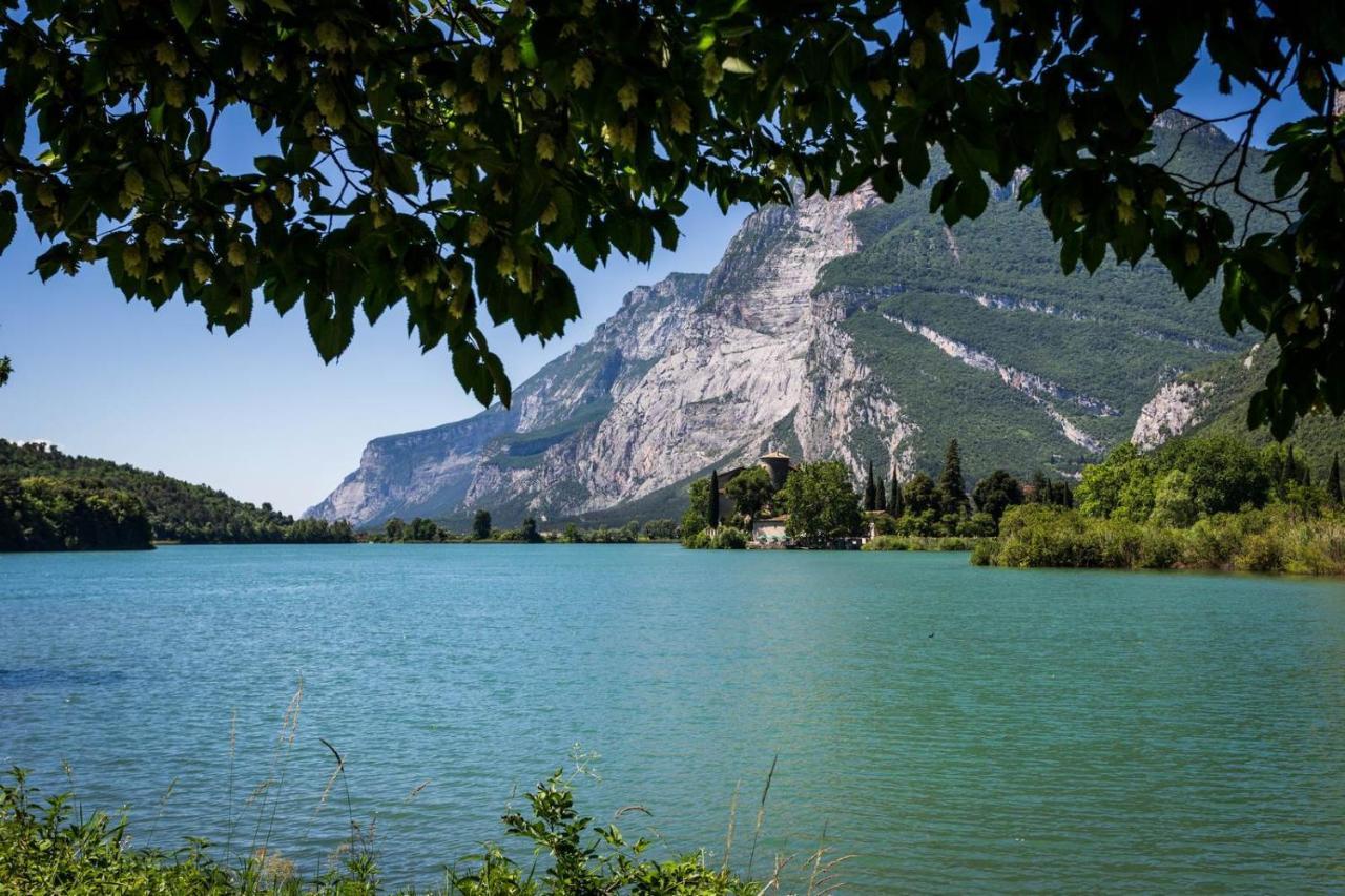 Hotel Due Laghi Padergnone Екстер'єр фото