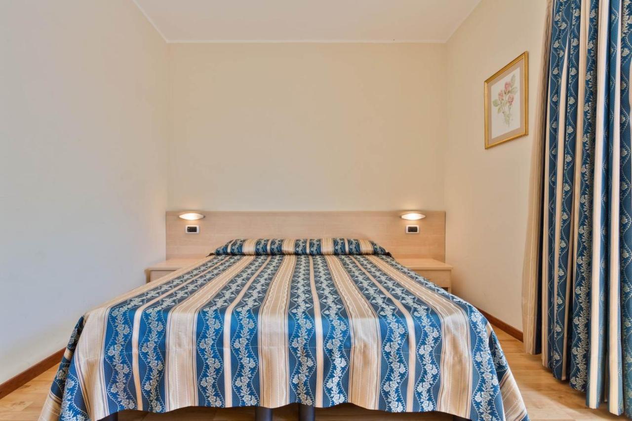 Hotel Due Laghi Padergnone Екстер'єр фото