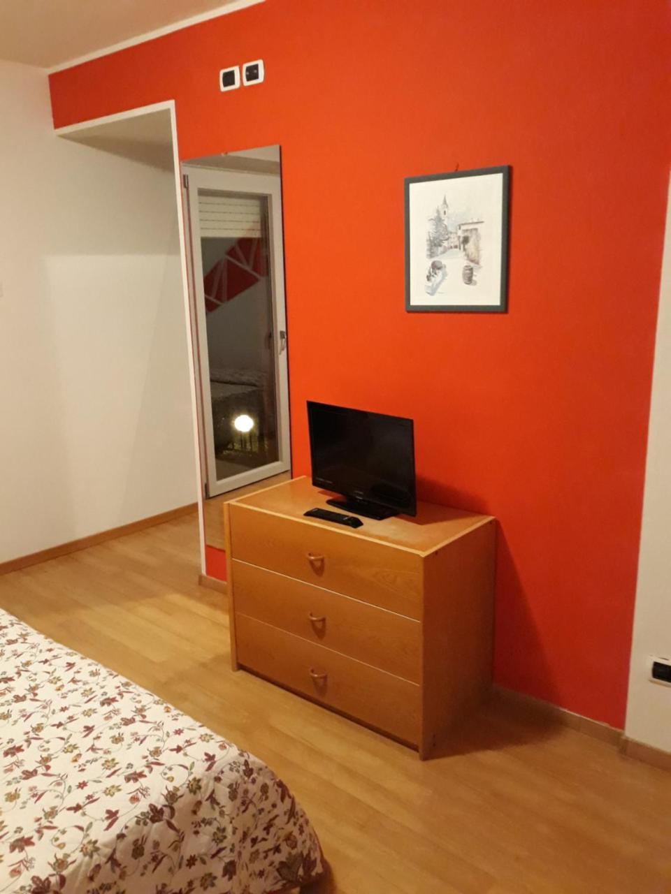 Hotel Due Laghi Padergnone Екстер'єр фото
